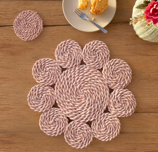 Halfa flower shape placemat pale pink