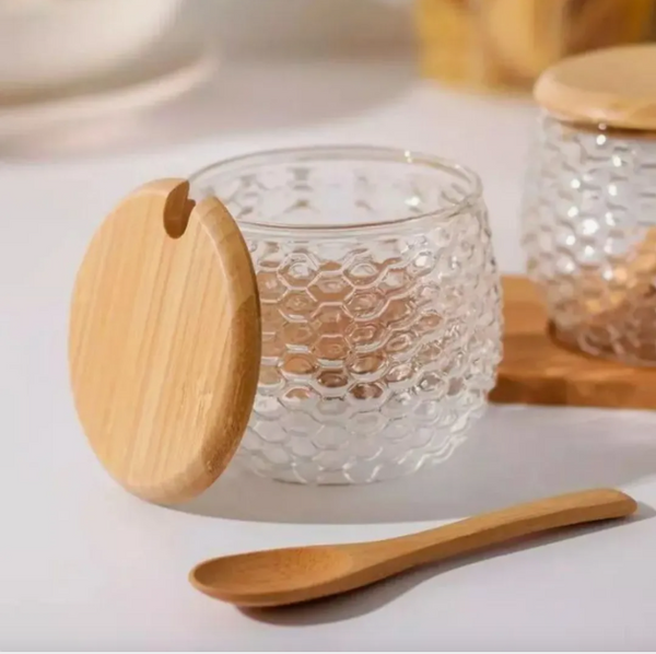 Glass spice container with wooden lid