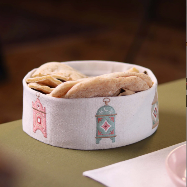 Pastel Lanterns Placemats Set