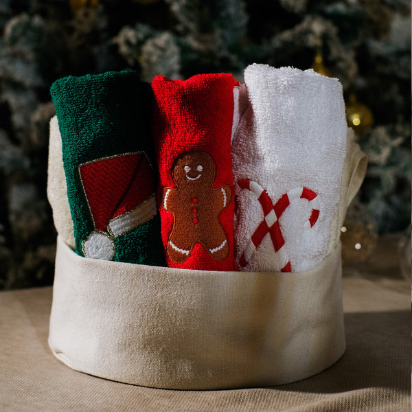 Holiday Cheer Guest Towel Set of 3