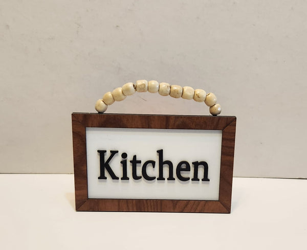 Tableau kitchen with beads