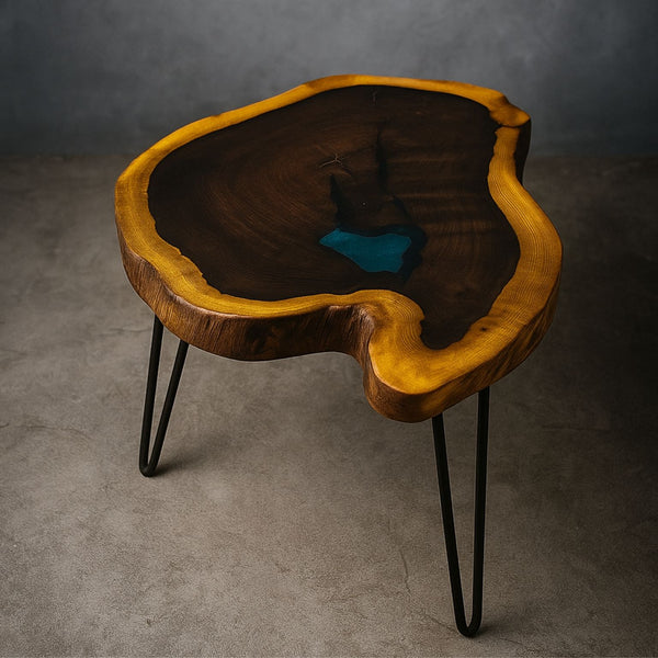 Live Edge Epoxy Coffee Table – A Fusion of Nature and Artistry