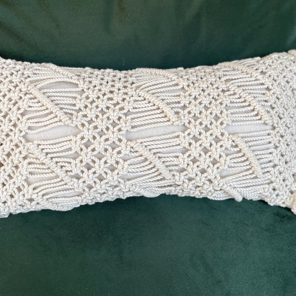 Coussin rectangulaire en coton macramé